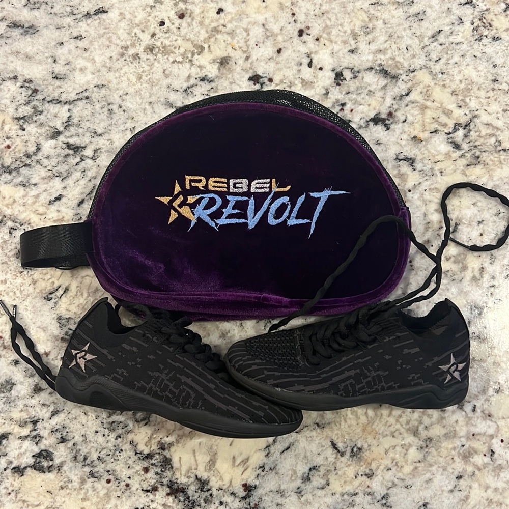 Rebel Revolt Cheer Shoes Size Y1